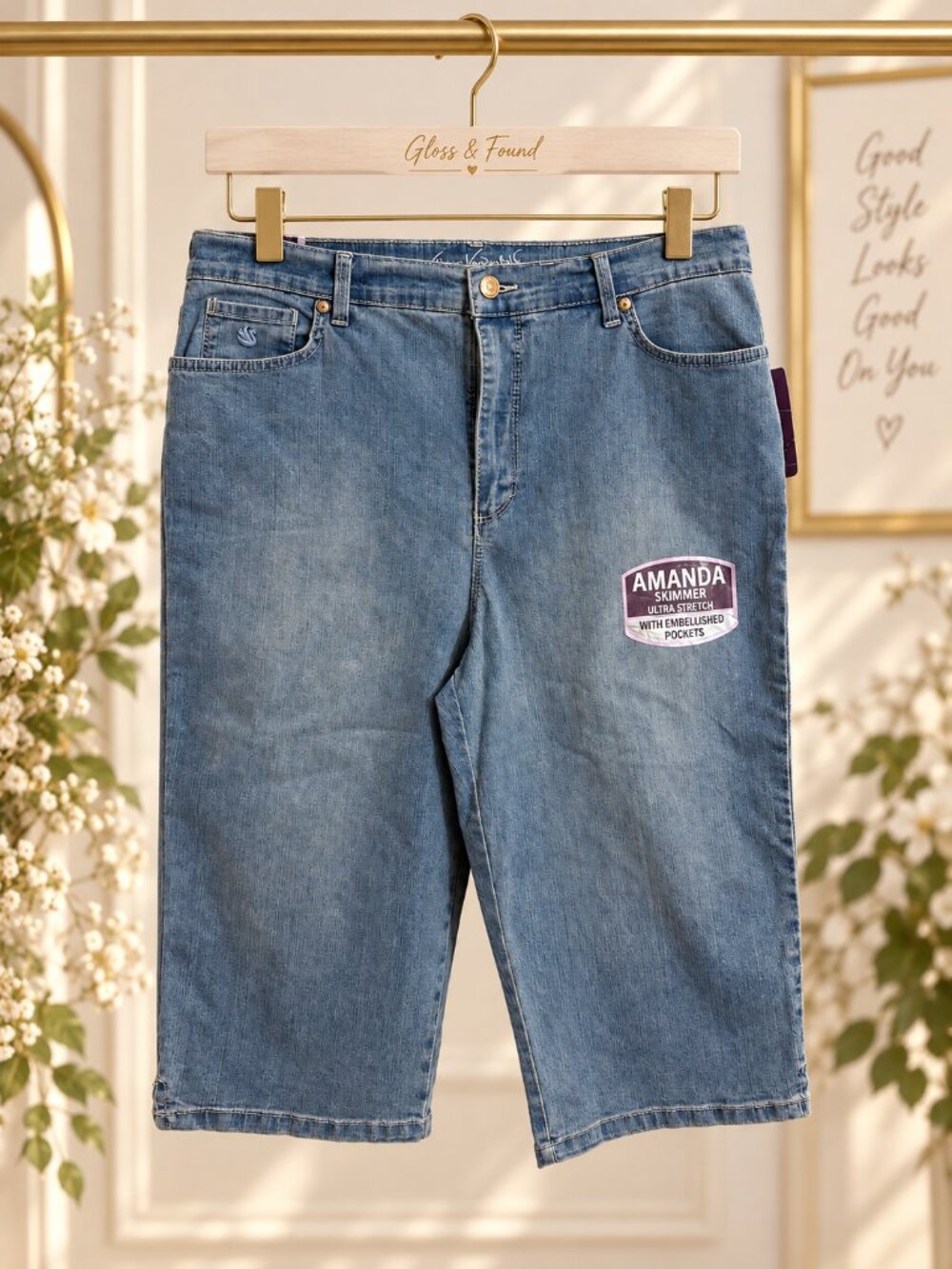NWT Gloria Vanderbilt Amanda Skimmer Capri Jeans 16P Embellished Stretch